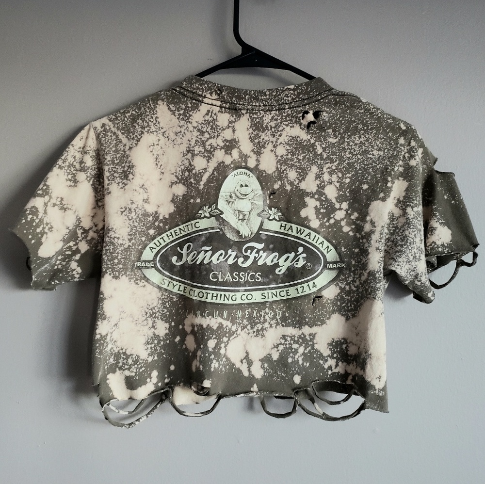 Senor Frog's Cancun Mexico Destructed Crop Tee
